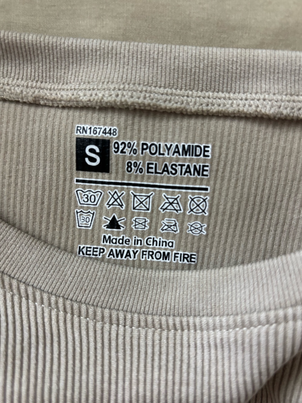 Amazon Women's Beige Cutout Long-Sleeve Crop Top - Picture 3 of 3